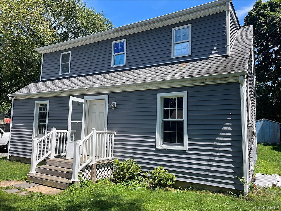 1st image of 32 7th Avenue S