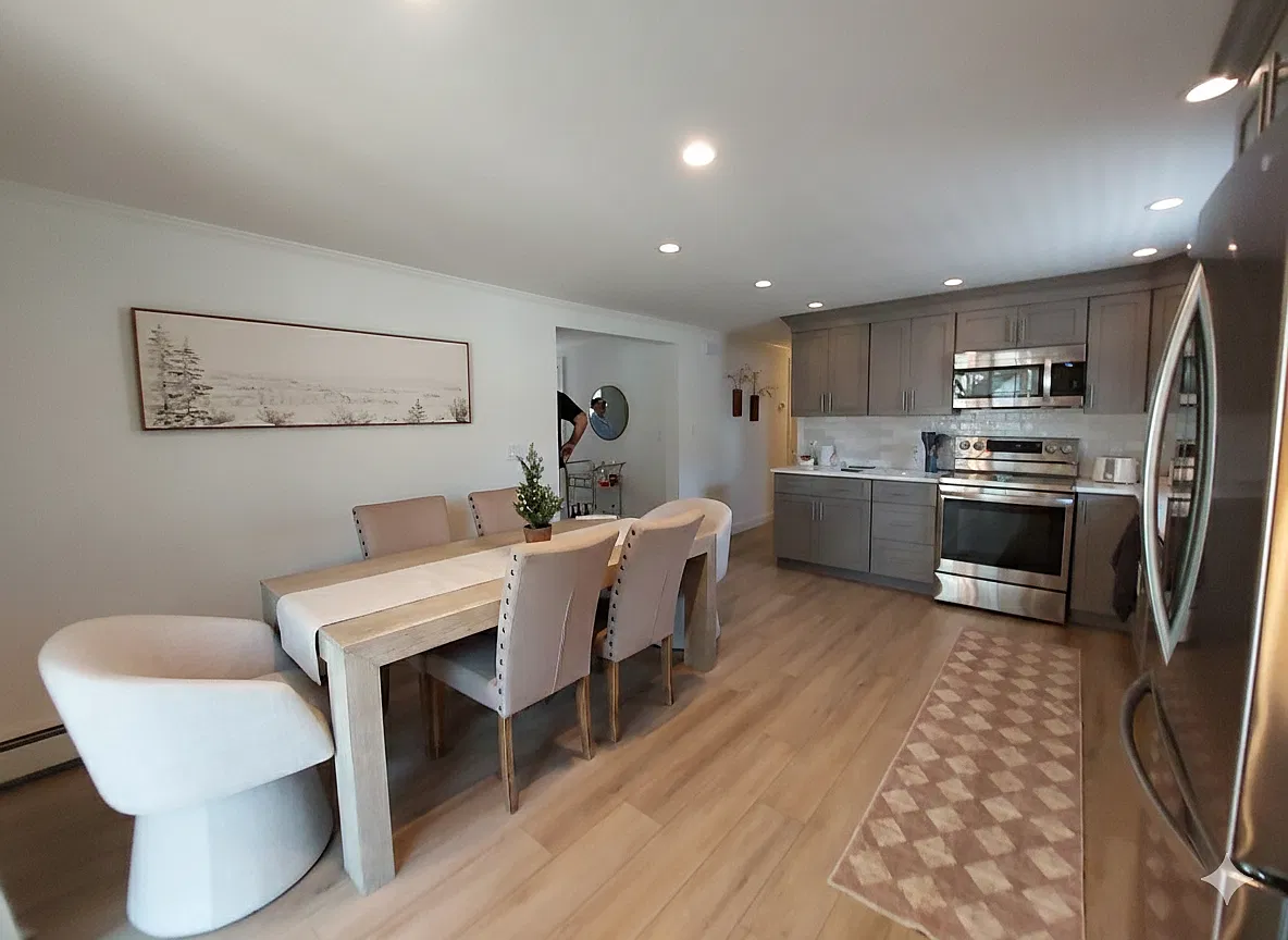 563 Long Beach Rd — Photo 2