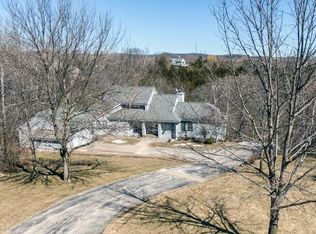 5 Cranberry Ct, Galena, IL 61036