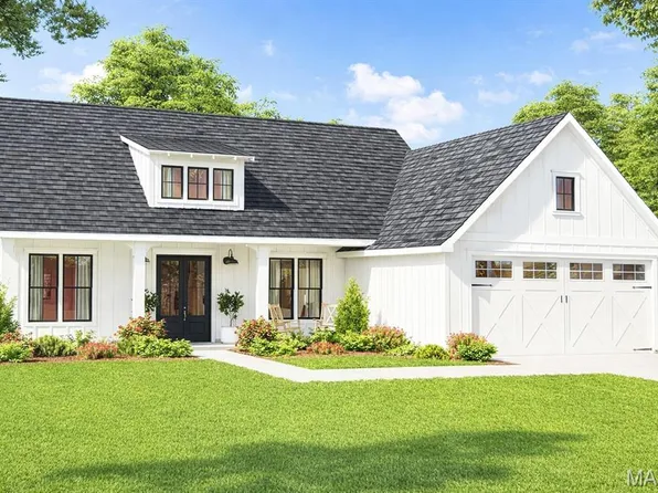 57 Straight St, Elsberry, MO 63343
