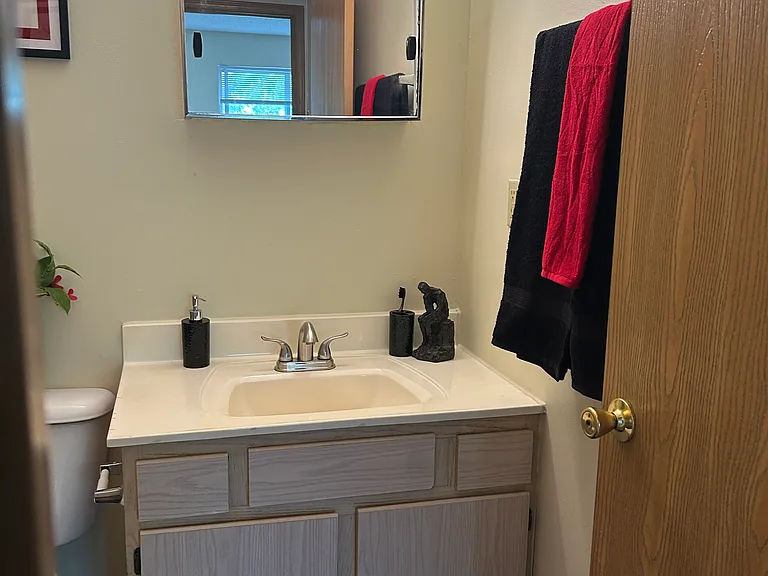 Full bathroom