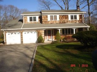 1 School Ct, Shoreham, NY 11786