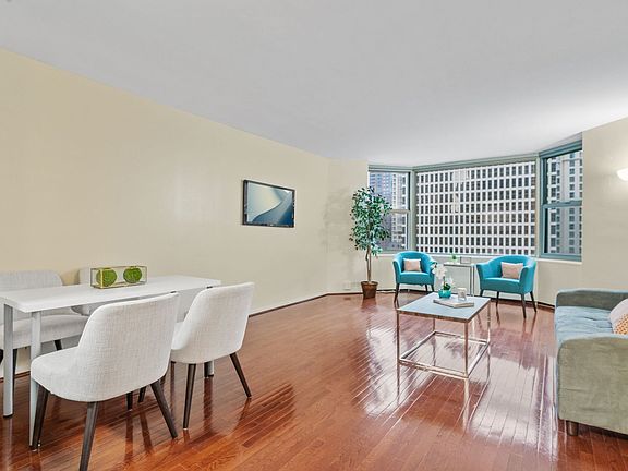 5th image of 535 N Michigan Ave APT 1611