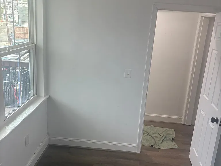 225 Missouri Ave NW — Photo 8