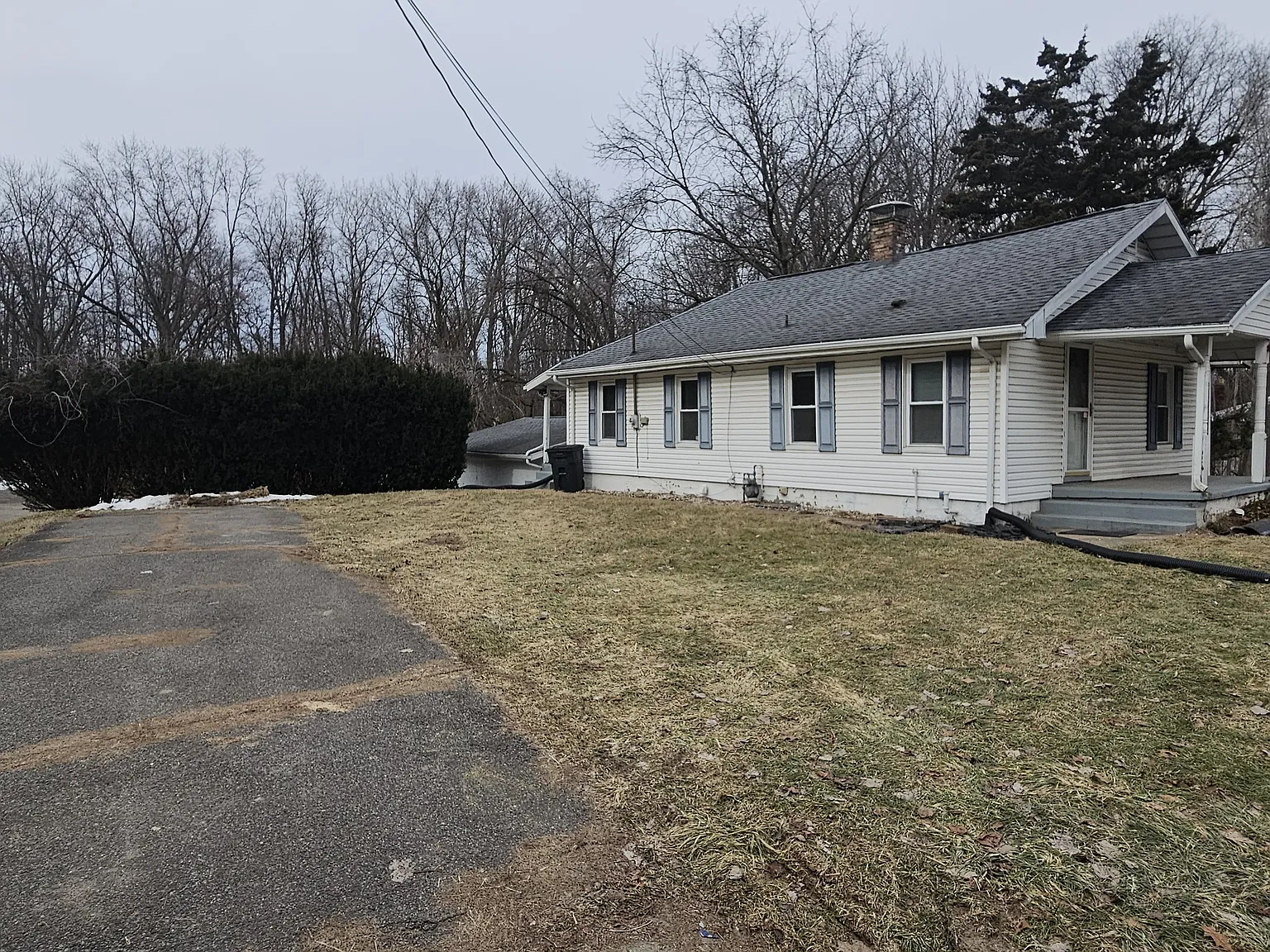 2 bed, 864 sqft, $1,200 — Photo 2