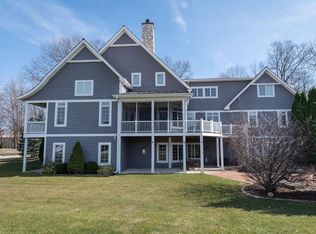 W258S7635 Prairieside Ct, Waukesha, WI 53189