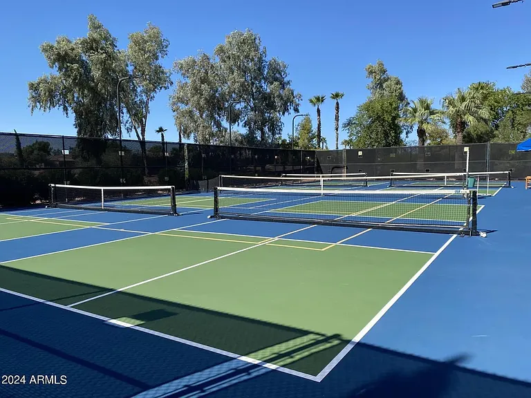 Pickelball Courts