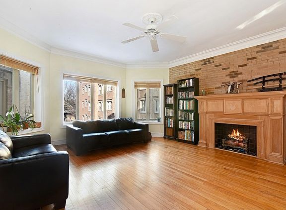 2nd image of 4217 N Paulina St APT 2E