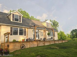 11482 Heatherwood Trl, Fowlerville, MI 48836