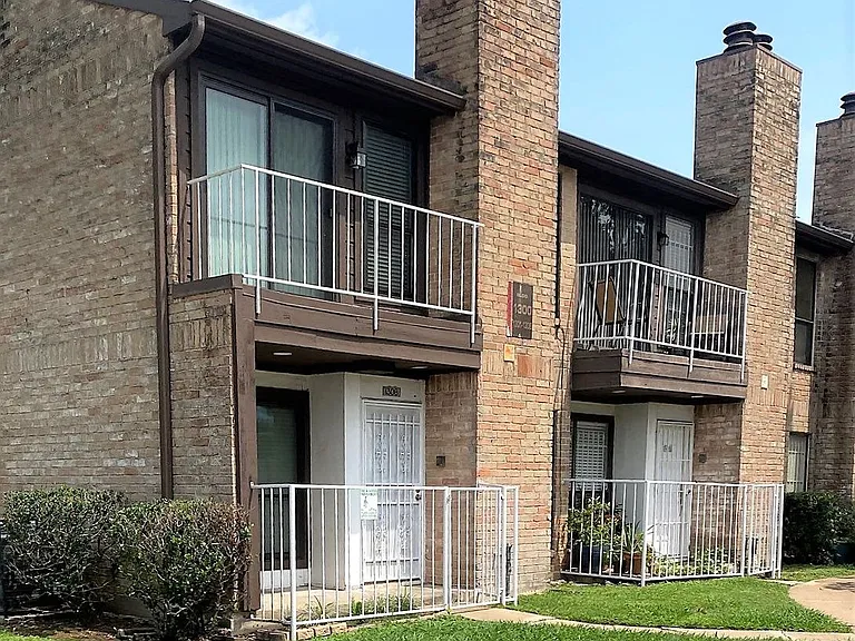 6633 W Airport Blvd #1308 — Photo 2