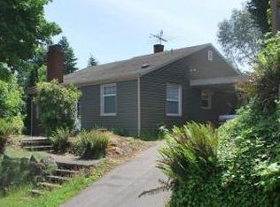 1821 N 100th St, Seattle, WA 98133