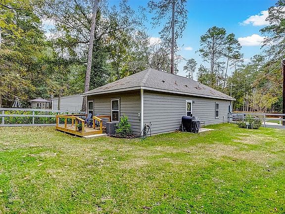 2nd image of 20278 Willow Ln