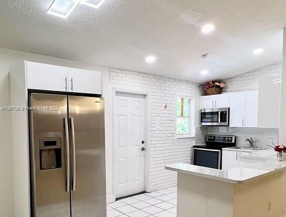 2nd image of 1632 NW 18th Ave #0