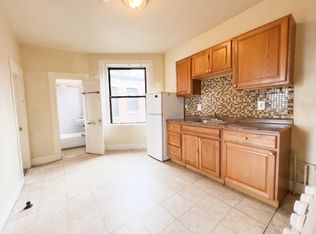 9 Myrtle St APT 10, Boston, MA 02114