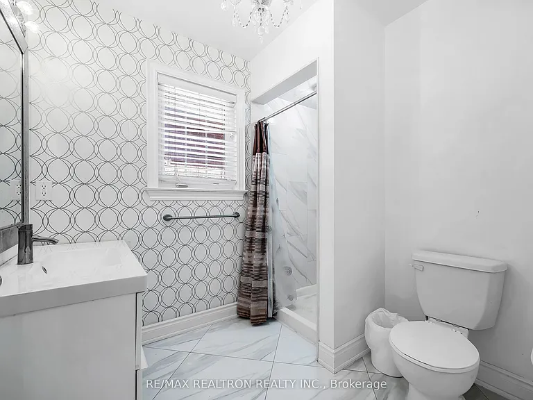 172 Vittorio De Luca Dr — Photo 10