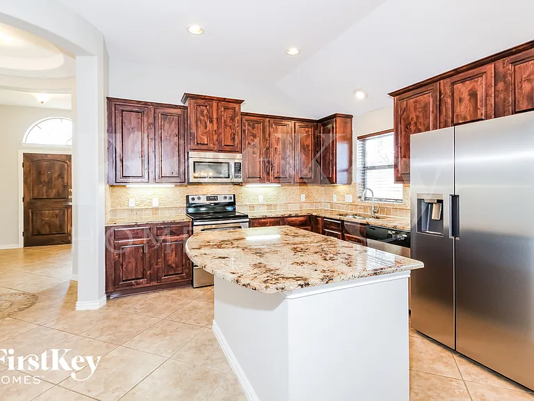 206 Lavaca Dr — Photo 11