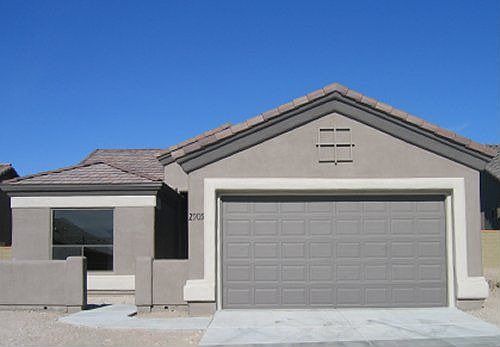 1st image of 2905 Esmerelda Dr