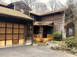 227 Image Dr, Scotrun, PA 18355