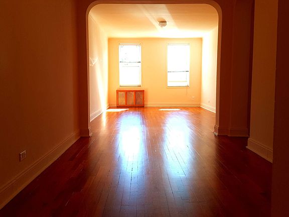 3rd image of 13510 Grand Central Pkwy APT 504