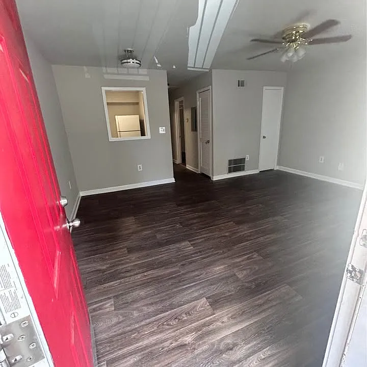 641 Mount Zion Rd #1