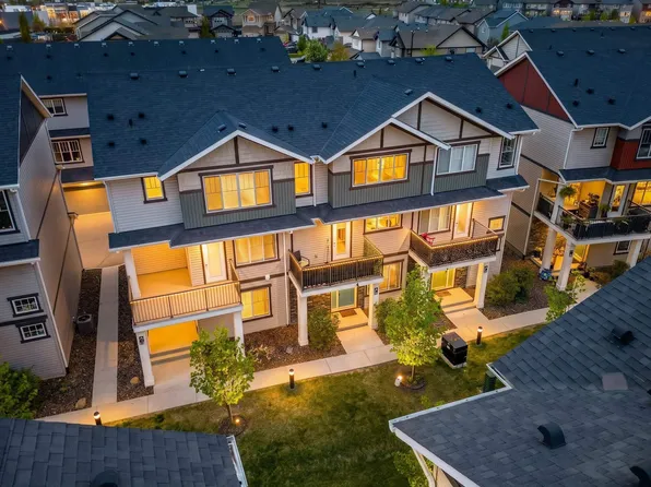 165 Cy Becker Blvd NW #85, Edmonton, AB T5Y 3R4