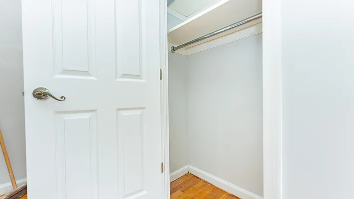 Rented by Nooklyn NYC LLC | media 18