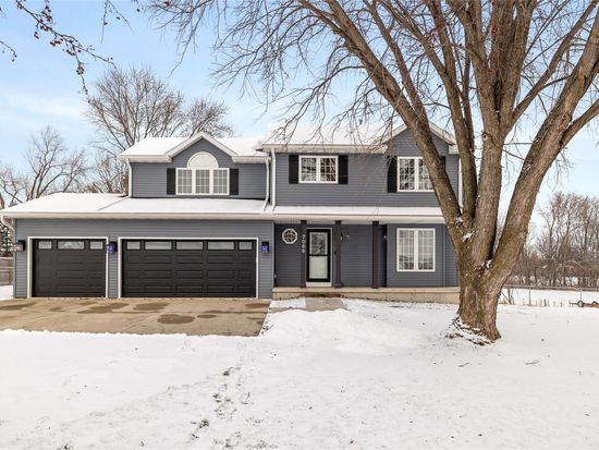 7086 SE 29th Ave, Pleasant Hill, IA 50327