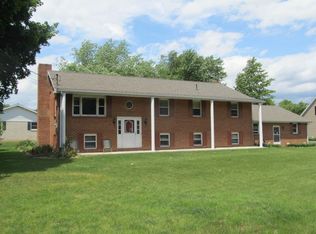 128 W Hunter Rd, Carlisle, PA 17015