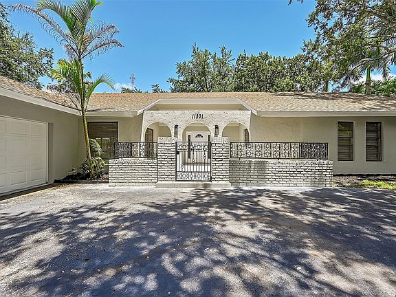 4th image of 11301 SW 49th Place