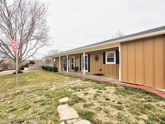 3rd image of 105 Bay Rock Cir