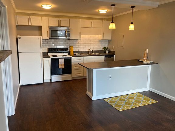 2nd image of 2601 Hillsboro Pike APT D15