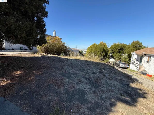 (undisclosed Address), Richmond, CA 94804