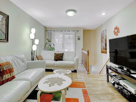 4th image of 233 Midland Ave #207-1002