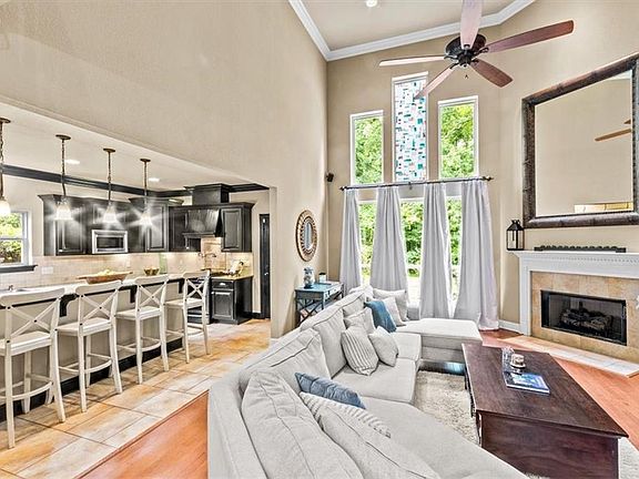 3rd image of 37250 City Park Ave