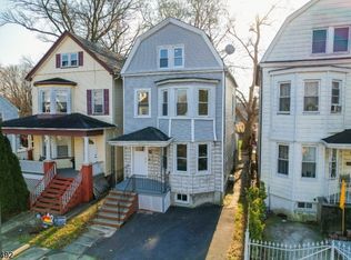 89 Norman St, East Orange, NJ 07017