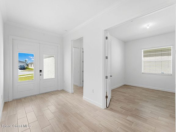 4th image of 1464 Blessed Isles Dr NW