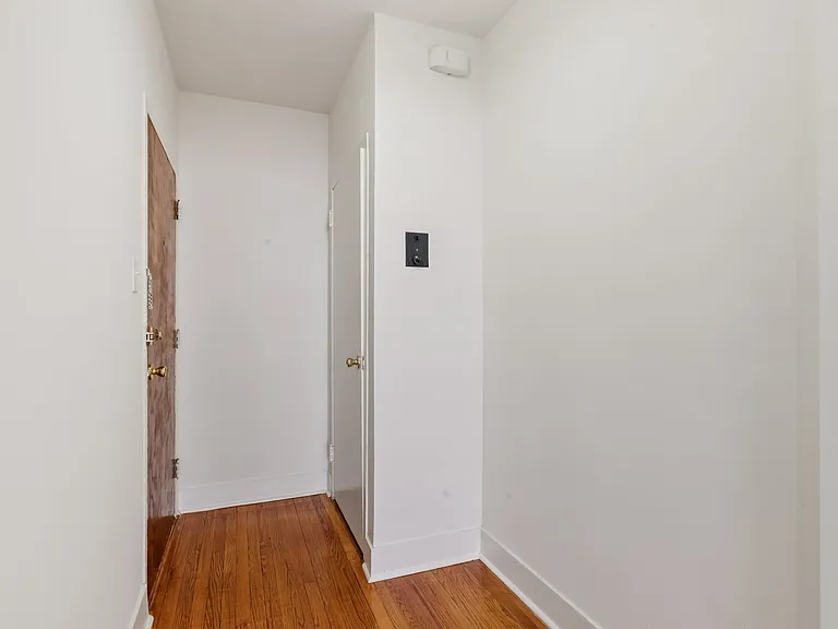 Entryway with closet