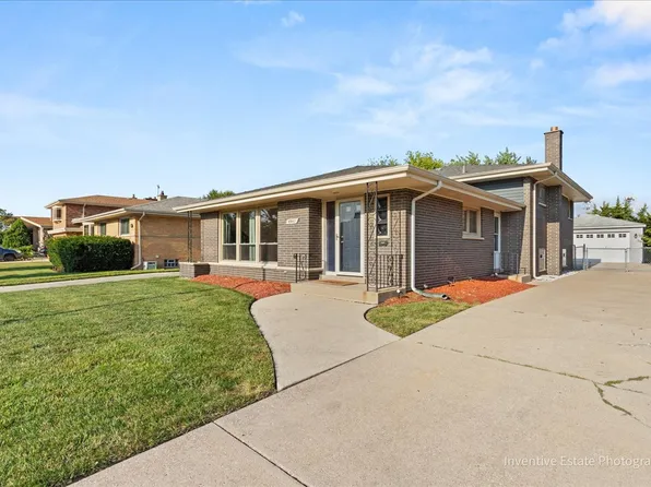 8943 S Richmond Ave, Evergreen Park, IL 60805