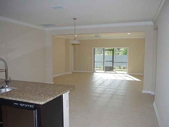 5th image of 215 Athens Dr