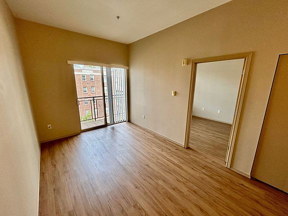 2nd image of 1323 Boren Ave APT 607