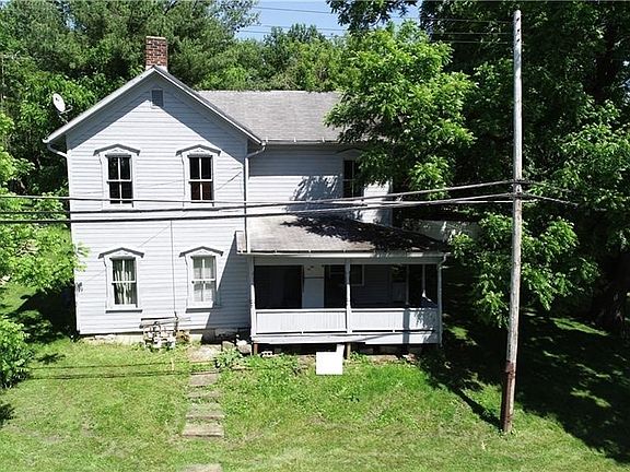 4th image of 142 Prospect St