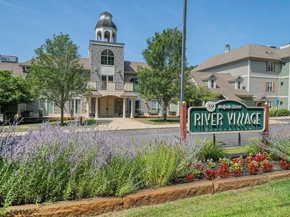 59 Walpole St Unit 115, Canton, MA 02021