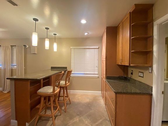 5th image of 2379 Markham Ave