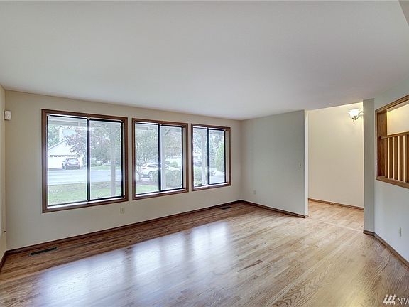 4th image of 18529 SE 45th St
