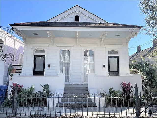 1st image of 2224 Royal St #B