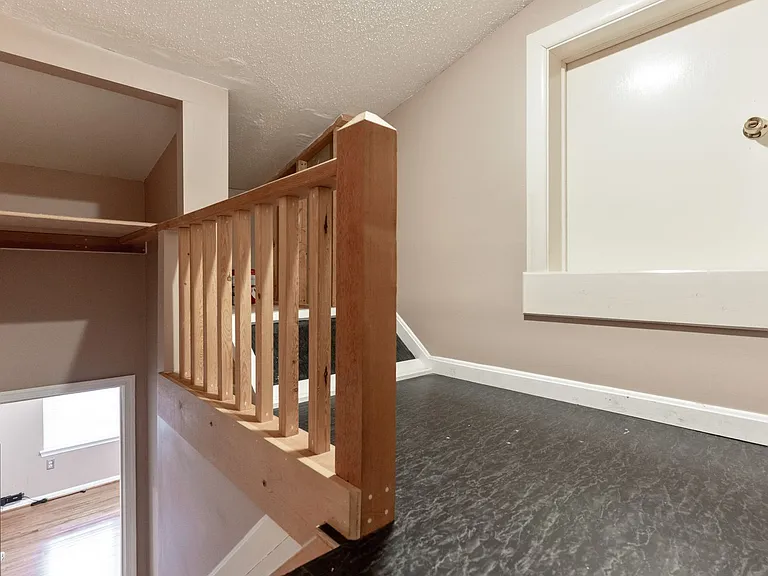 48 Avonshire Ct — Photo 31