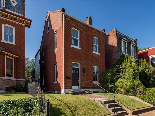 2112 Sidney St, Saint Louis, MO 63104