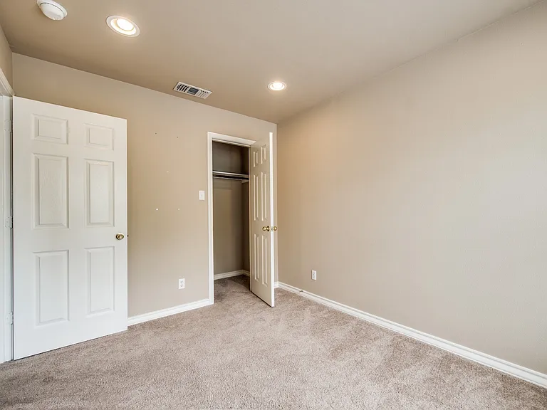 7826 Kingsbury Way — Photo 13