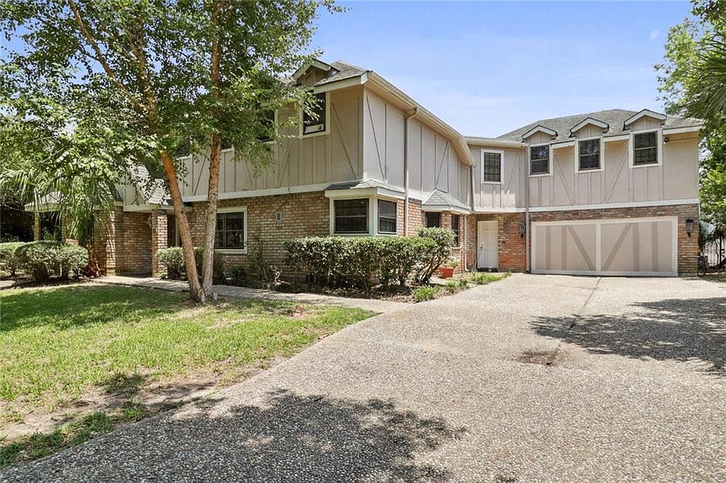 68 Chateau Magdelaine Dr