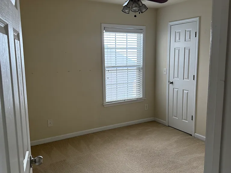 33 Jekyll Dr #8 — Photo 15